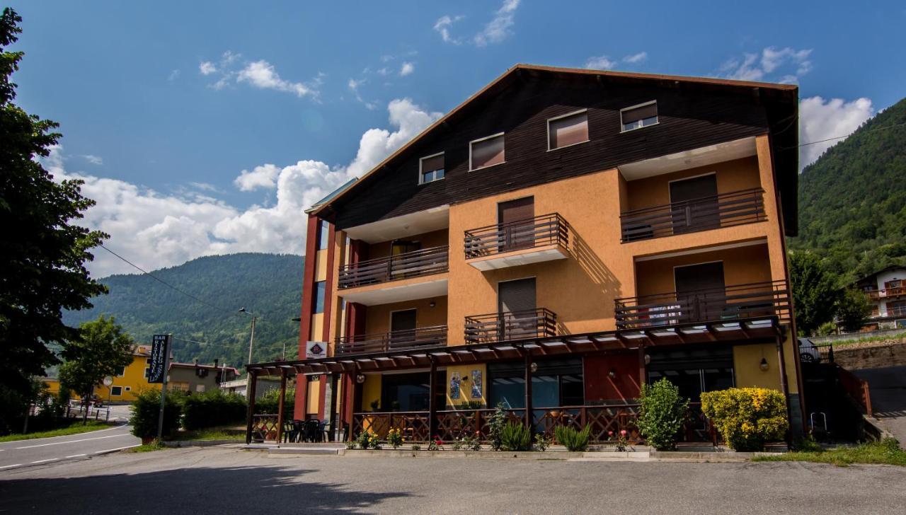 La Svolta Hotel Chiuro Exterior photo
